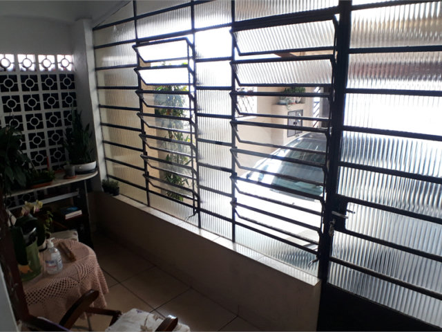 Casa Térrea à venda com 5 quartos, sendo 2 suítes,  em Parada Inglesa, São Paulo, SP
