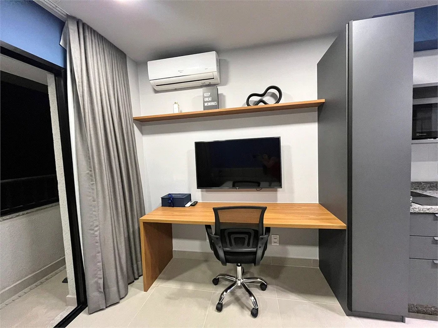 Apartamento à venda ou para alugar com 1 suíte em Pinheiros, São Paulo, SP