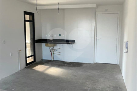 Apartamento à venda com 2 suítes em Pinheiros, São Paulo, SP