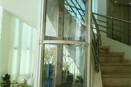Casa à venda com 3 suítes no condomínio Figueira Garden, Atibaia - SP