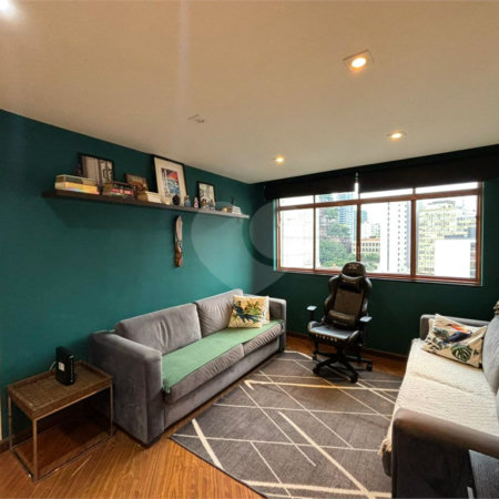 Apartamento à venda com 3 quartos, sendo 1 suíte,  em Jardim Paulista, São Paulo, SP