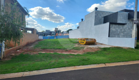 Terreno à venda no condomínio Volpi, Araraquara - SP