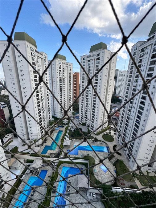 Apartamento à venda com 3 quartos, sendo 1 suíte, em Vila Suzana, São Paulo, SP