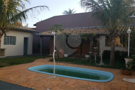 Casa com 4 Quartos para alugar - Residencial Samambaia
