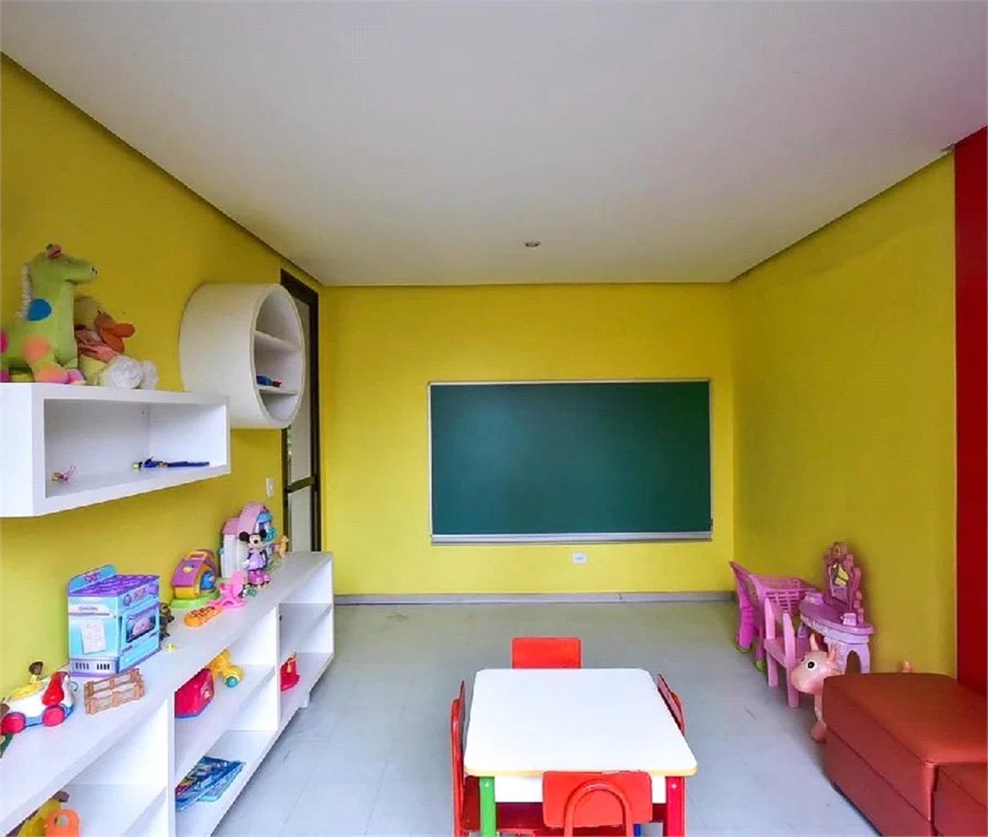 Apartamento à venda com 3 quartos, sendo 1 suíte, em Vila Andrade, São Paulo, SP
