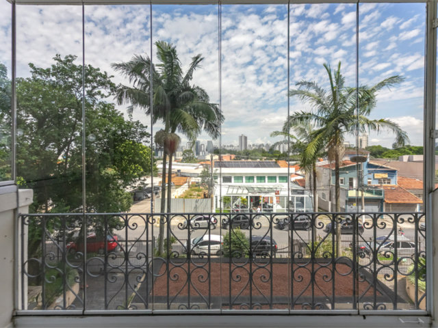 Apartamento à venda com 3 quartos, sendo 1 suíte,  em Santo Amaro, São Paulo, SP