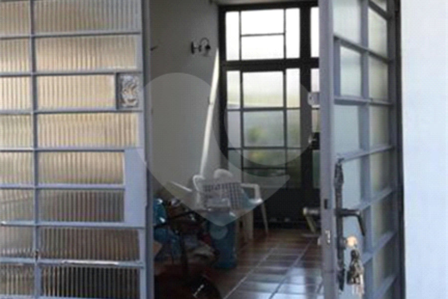 Casa à venda com 4 quartos, sendo 1 suíte, em Vila Galvão, Guarulhos, SP
