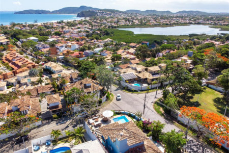 Casa à venda com 5 quartos, sendo 3 suítes, em Geribá, Armação dos Búzios, RJ