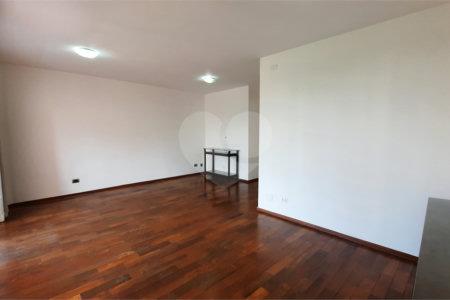 Apartamento à venda com 3 quartos, sendo 1 suíte, em Jardim Marajoara, São Paulo, SP