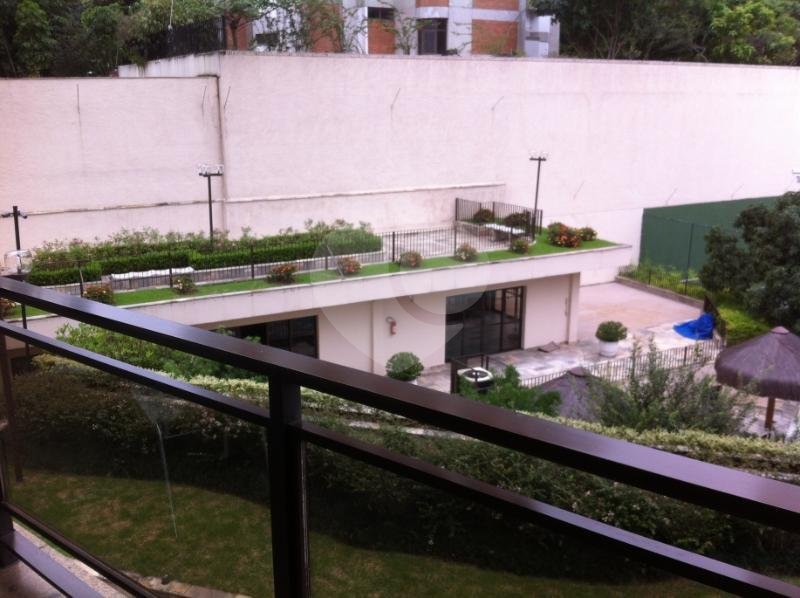 Apartamento à venda com 4 suítes em Real Parque, São Paulo, SP