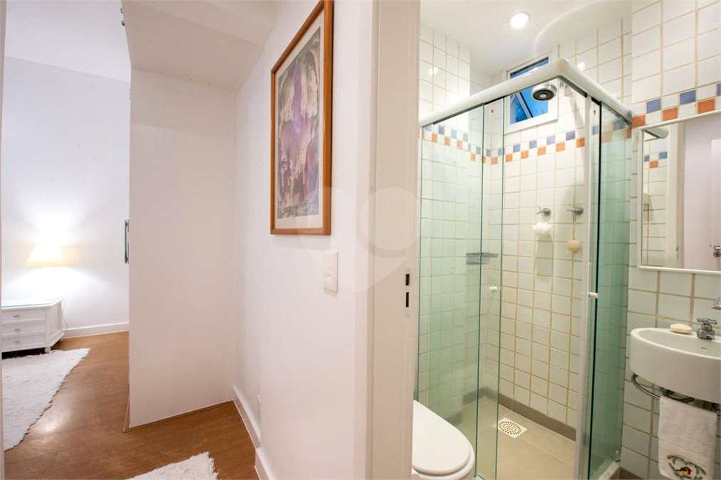 Apartamento à venda com 3 quartos, sendo 1 suíte, em Leme, Rio de Janeiro, RJ