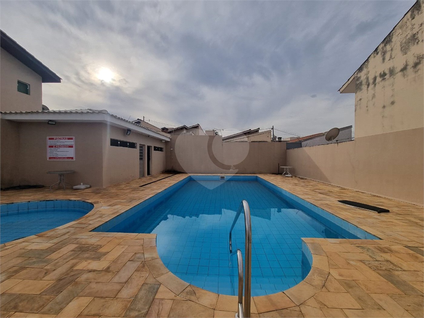 Casa à venda com 3 quartos, sendo 1 suíte,  no condomínio Bella Vista, Sorocaba - SP