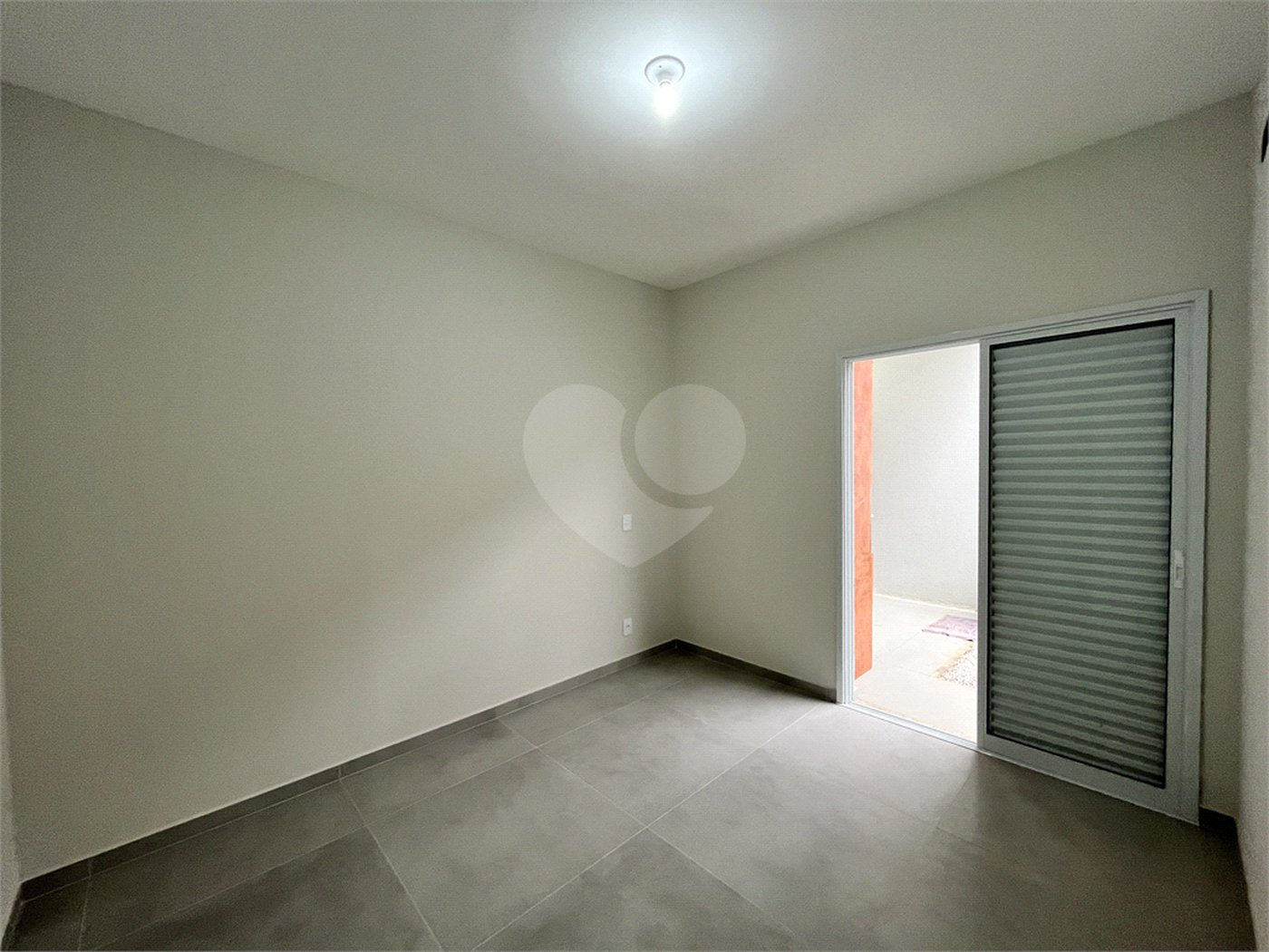 Casa à venda com 3 quartos, sendo 1 suíte,  no condomínio Reserva Ipanema I, Sorocaba - SP