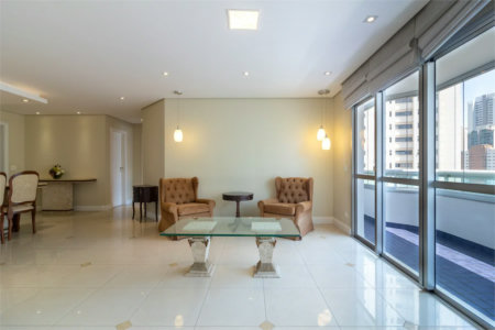 Apartamento à venda com 4 quartos, sendo 3 suítes, em Brooklin Paulista, São Paulo, SP