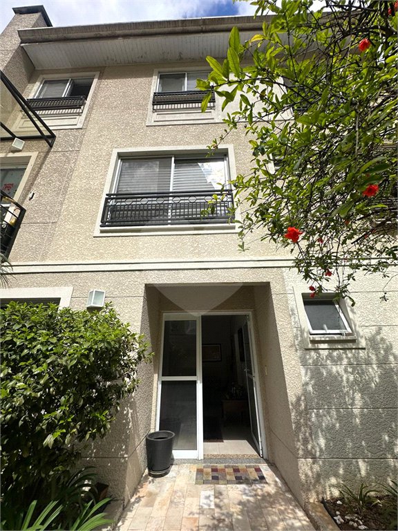 Casa à venda com 3 quartos, sendo 2 suítes, no condomínio Townhouse Village Morumbi, São Paulo - SP