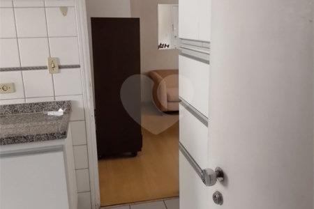 Apartamento à venda com 3 quartos, sendo 1 suíte,  em Pinheiros, São Paulo, SP