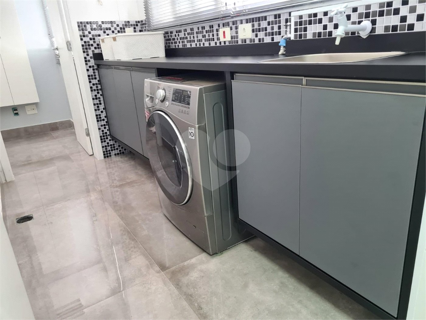 Apartamento à venda com 3 quartos, sendo 1 suíte,  em Vila Olímpia, São Paulo, SP
