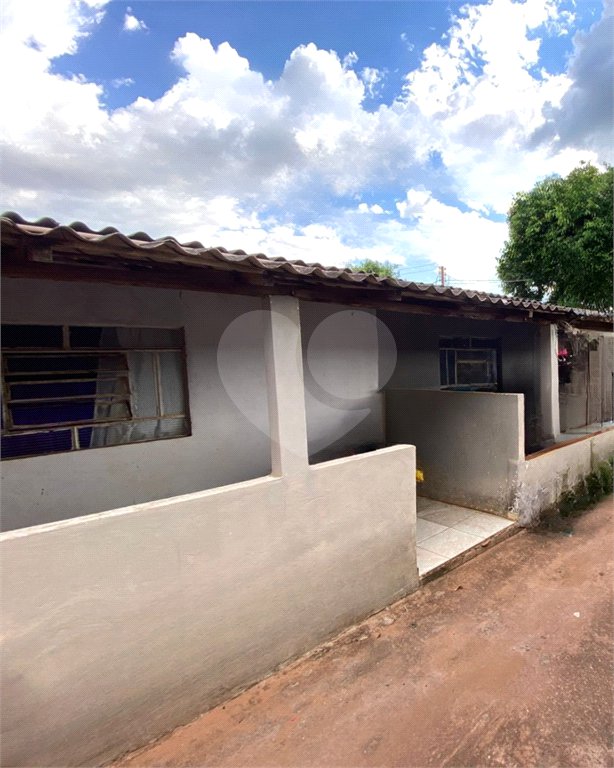 Casa à venda com 3 quartos em Vila Aquidabam, Ponta Porã, MS