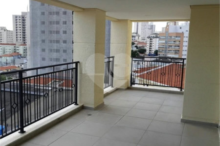 Apartamento à venda com 3 quartos, sendo 1 suíte, em Vila Paulicéia, São Paulo, SP