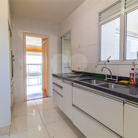 Apartamento à venda com 3 suítes em Brooklin, São Paulo, SP