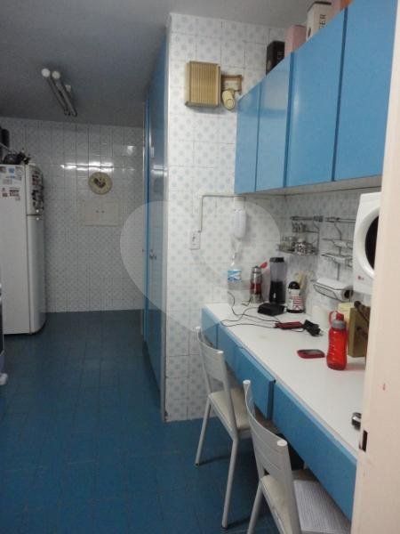 Apartamento à venda com 3 quartos, sendo 1 suíte, em Moema, São Paulo, SP
