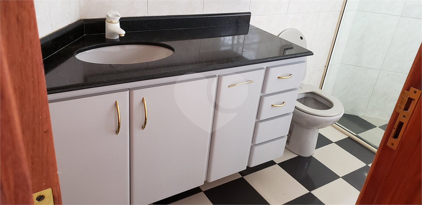 Casa à venda com 4 suítes no condomínio Real Park, Mogi das Cruzes - SP