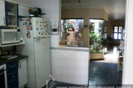 Casa à venda com 4 quartos em Parque Morumbi, Votorantim, SP