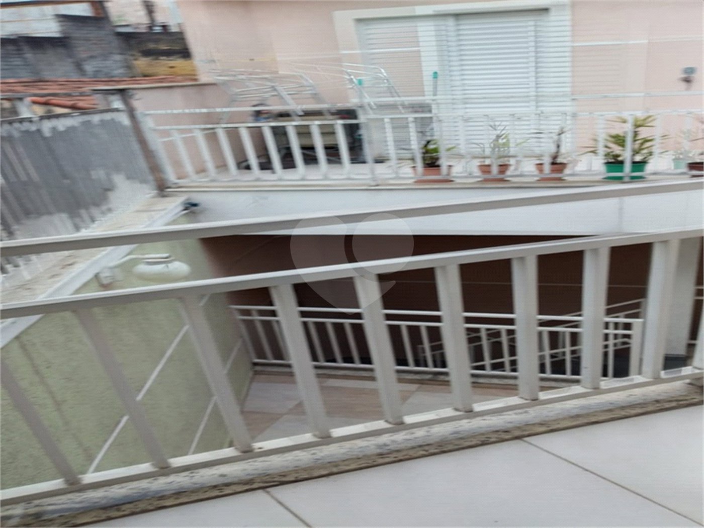 Casa à venda com 3 quartos, sendo 2 suítes, no condomínio Villa's Residencial, São Paulo - SP