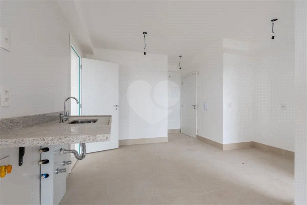 Apartamento à venda com 3 suítes em Jardim Dom Bosco, São Paulo, SP