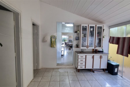 Casa à venda com 3 quartos, sendo 1 suíte,  no condomínio Vivendas do Lago, Sorocaba - SP