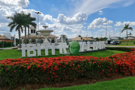 Casa à venda com 3 quartos, sendo 1 suíte,  no condomínio Ibiti Royal Park, Sorocaba - SP