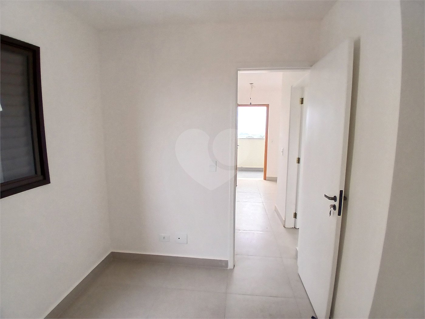 Apartamento à venda com 2 quartos em Vila dos Remédios, São Paulo, SP