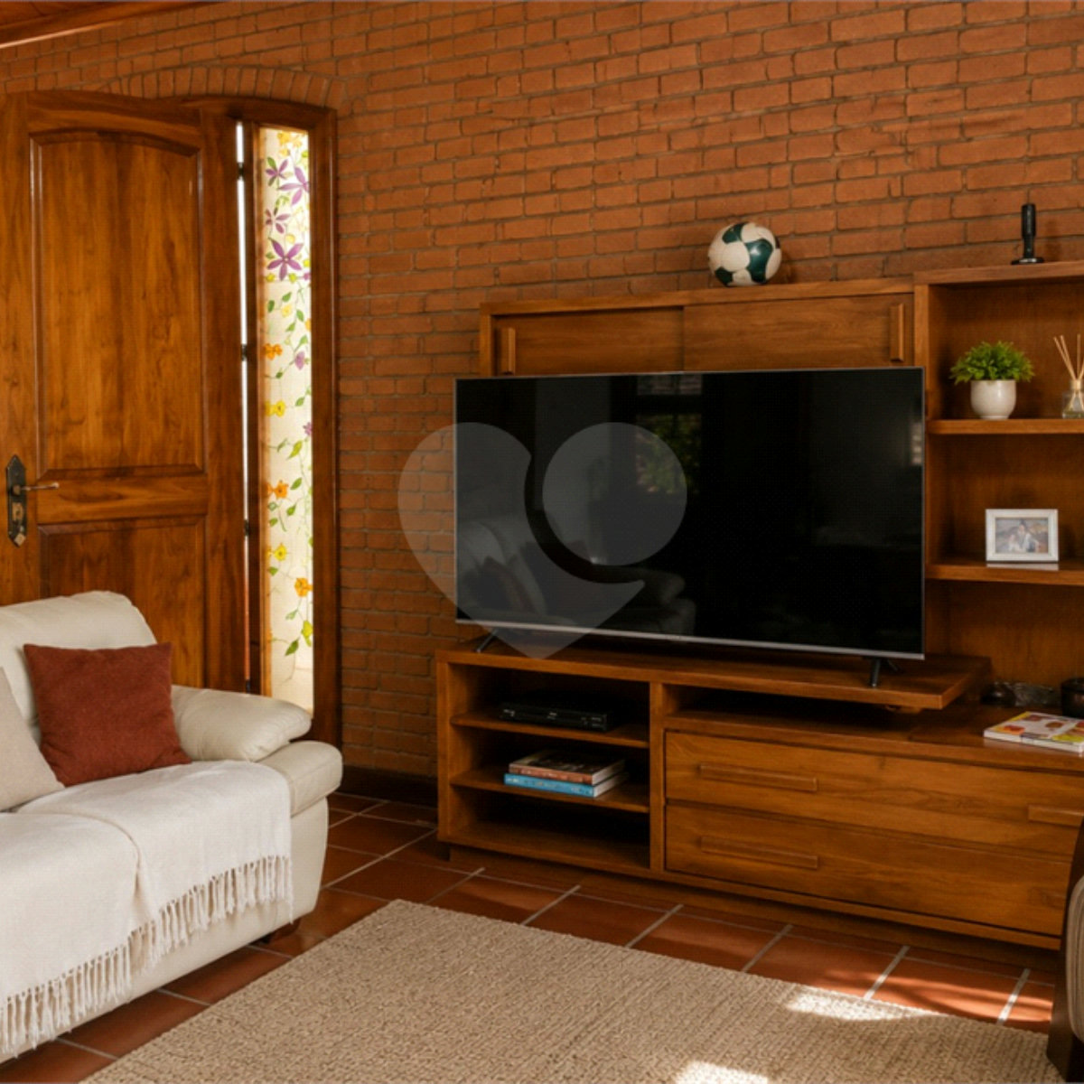 Casa à venda com 3 quartos, sendo 1 suíte, em Guarapiranga, São Paulo, SP