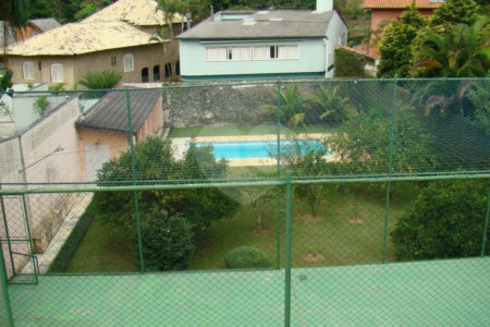 Sobrado à venda com 4 quartos, sendo 2 suítes,  em Alto da Boa Vista, São Paulo, SP