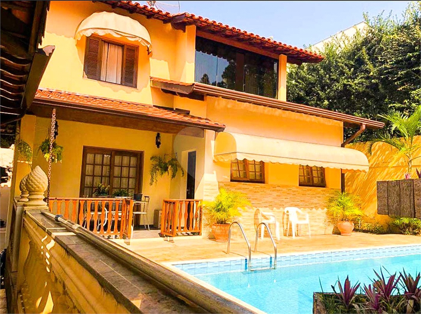 Casa à venda com 3 quartos, sendo 1 suíte,  no condomínio Vivenda das Vinhas, Vinhedo - SP