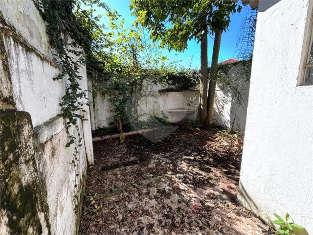 Sobrado à venda com 3 quartos em Jardim Petrópolis, São Paulo, SP