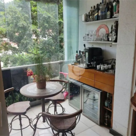 Apartamento à venda com 4 quartos, sendo 2 suítes, em Cosme Velho, Rio de Janeiro, RJ