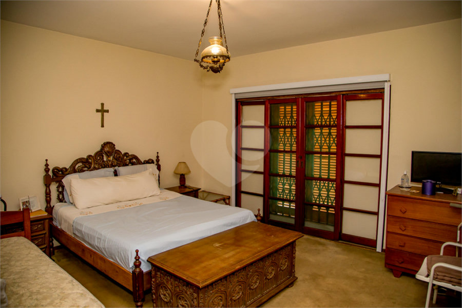 Casa à venda com 7 quartos, sendo 1 suíte, em Jardim Paulistano, São Paulo, SP