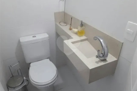 Casa à venda com 4 quartos, sendo 1 suíte, no condomínio Urbanova Premium, São José dos Campos - SP