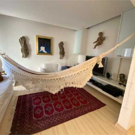 Apartamento à venda com 3 quartos, sendo 1 suíte, em Itaim Bibi, São Paulo, SP