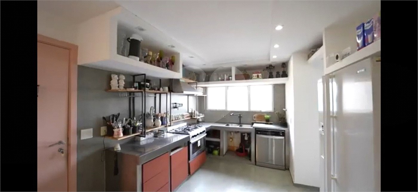 A venda Apartamento Garden à venda no Ipiranga 4 dormitórios 3 suítes 2 vagas.
