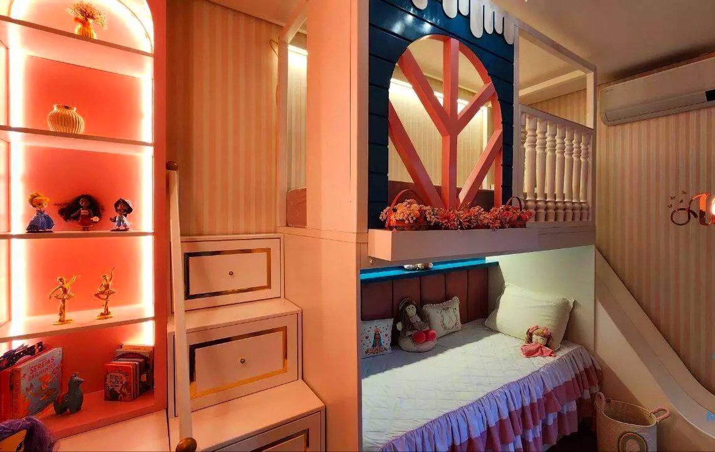 Casa de Alto Padrão à venda com 4 quartos, sendo 1 suíte, em condomínio, Cotia - SP