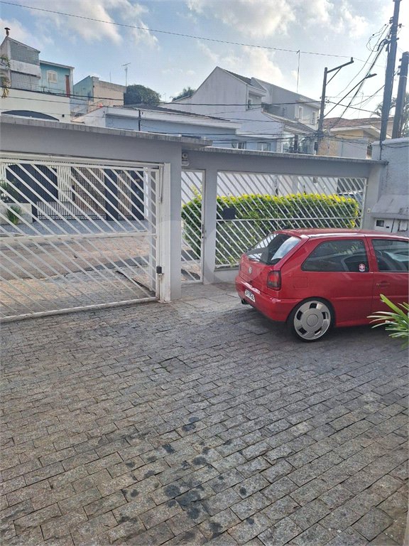 SOBRADO COM 4 QUARTOS, 1 SUÍTE, QUINTAL, CHURRASQUEIRA E VAGAS PARA 5 CARROS NO TREMEMBÉ