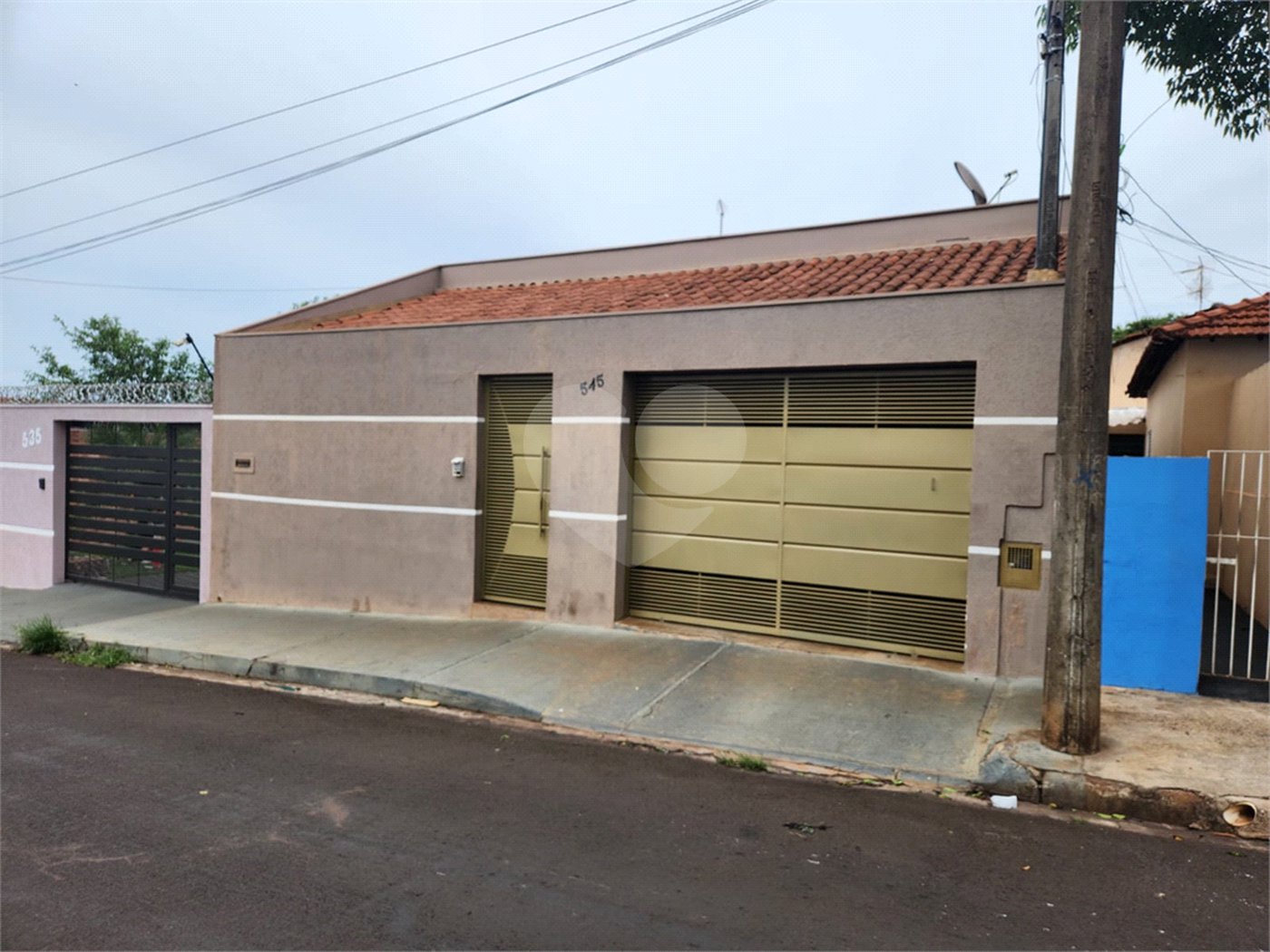 Casa à venda com 5 quartos, sendo 4 suítes, em Jardim do Carmo, Araraquara, SP