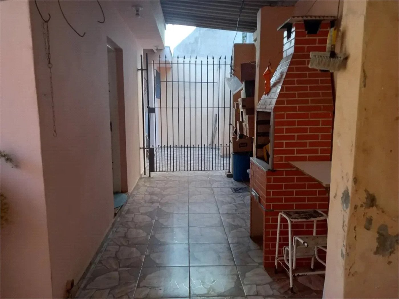 Casa à venda com 3 quartos, sendo 1 suíte,  em Vila Tiradentes, São Paulo, SP
