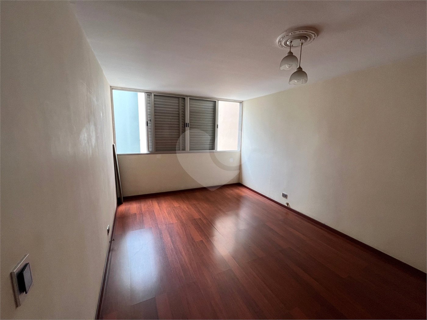 Apartamento à venda com 3 quartos, sendo 1 suíte, em Itaim Bibi, São Paulo, SP