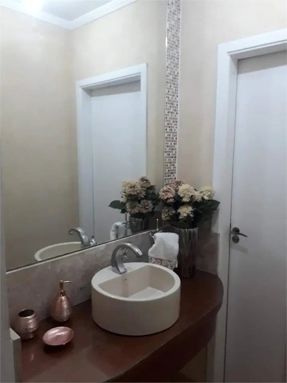Sobrado à venda com 3 quartos, sendo 1 suíte, em Jardim das Vertentes, São Paulo, SP