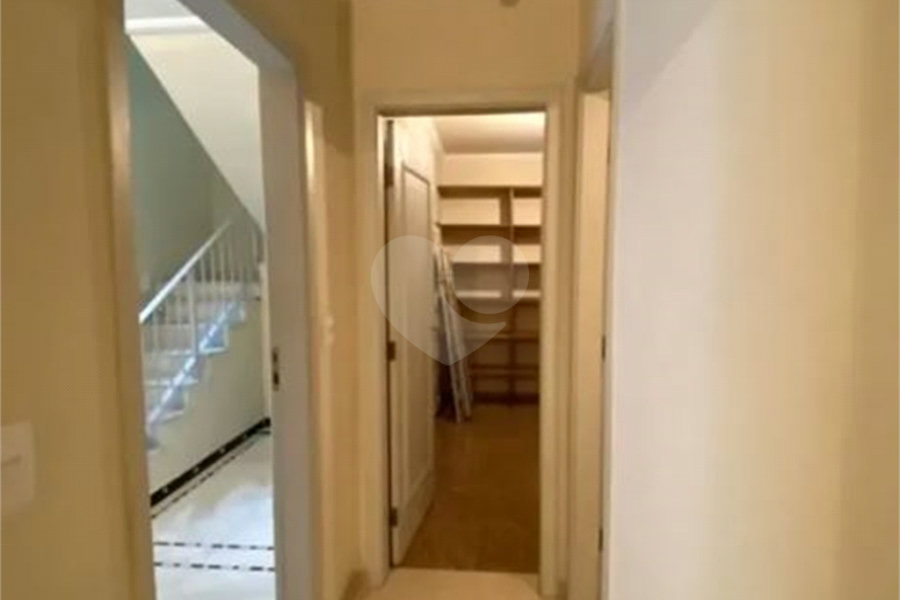 Sobrado à venda ou para alugar com 5 quartos, sendo 3 suítes, em Santana, São Paulo, SP