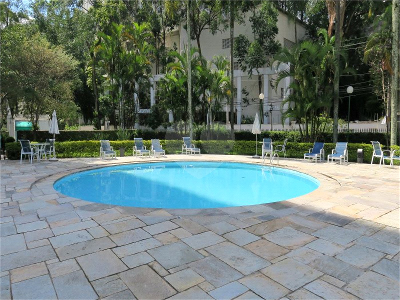 Apartamento à venda com 3 quartos, sendo 1 suíte,  em Vila Andrade, São Paulo, SP