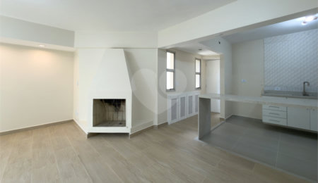 Apartamento à venda com 3 quartos, sendo 1 suíte,  em Planalto Paulista, São Paulo, SP